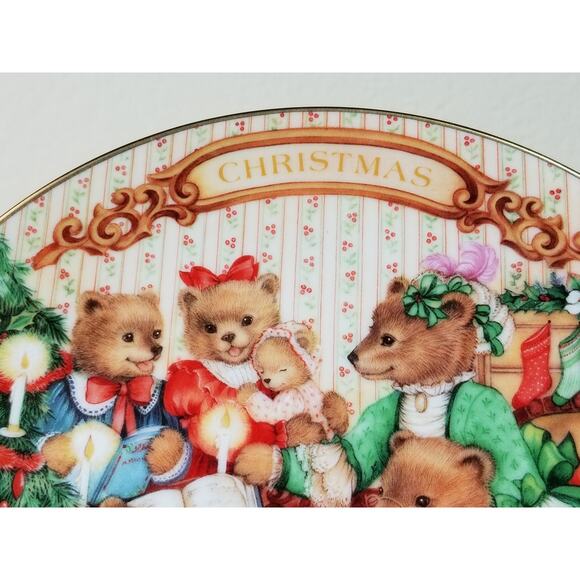 Christmas Avon Plate Together for Christmas 1989 Porcelain 8" Trimmed 22k gold - Picture 6 of 12